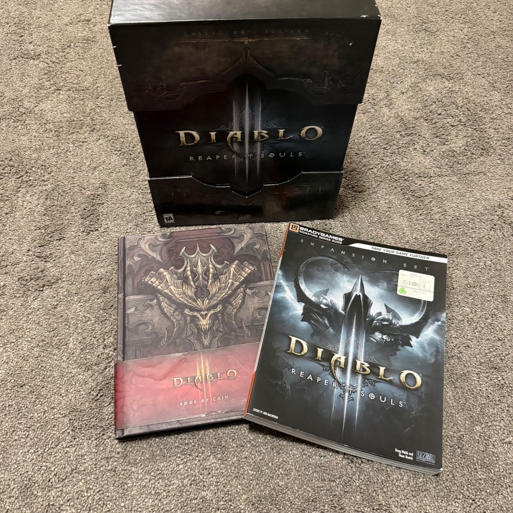 Diablo III Reaper of Souls Collector's‎ Edition PC Game Book Soundtrack  Set